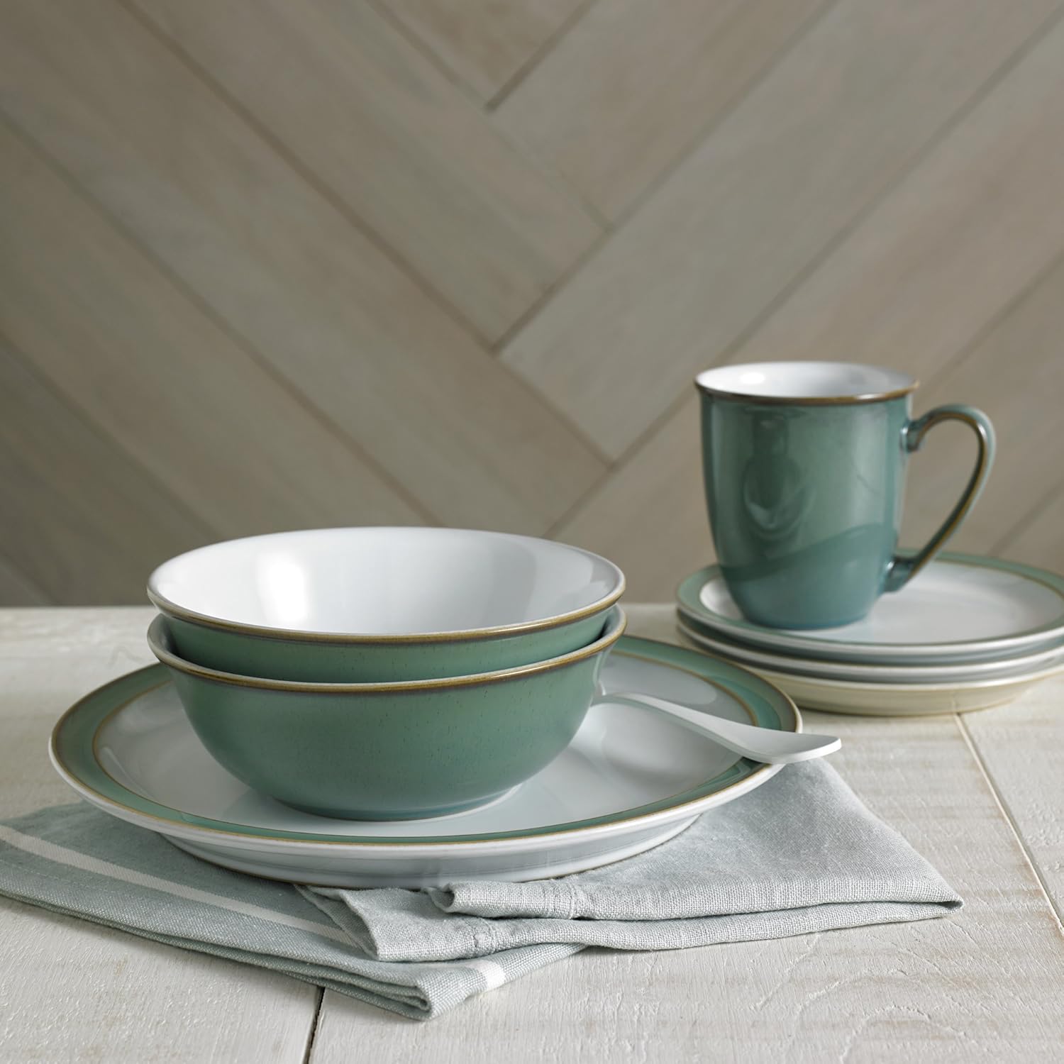 Dinner Set For 4-16 Piece Ceramic Green, White Tableware Set - Dishwasher Microwave Safe Crockery Set - 4 x Dinner Plates, 4 x Small Plates, 4 x Cereal Bowls, 4 x Mugs